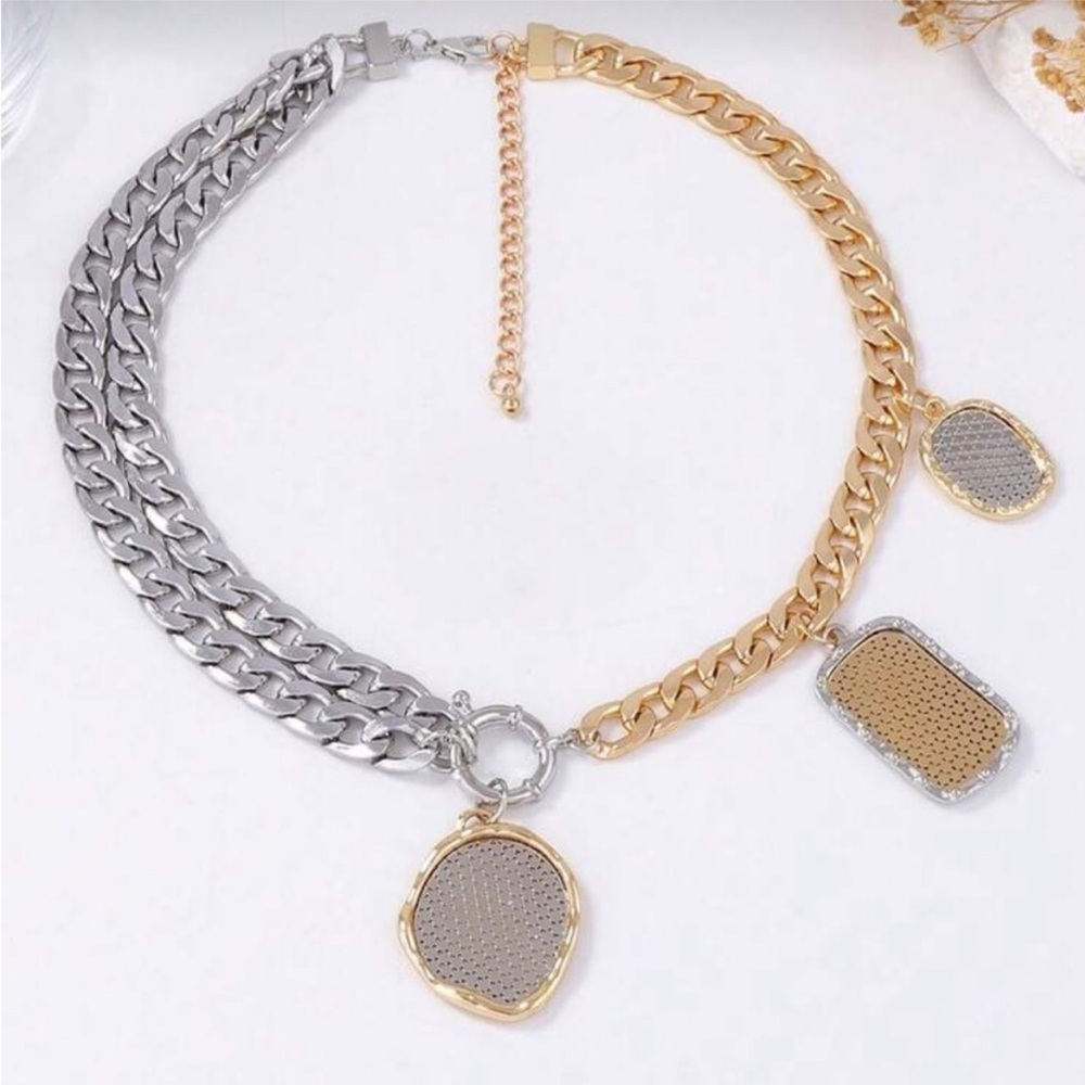 Dual-Tone Heirloom Chain Necklace with Sculpted Medallions - Picture 3 of 5